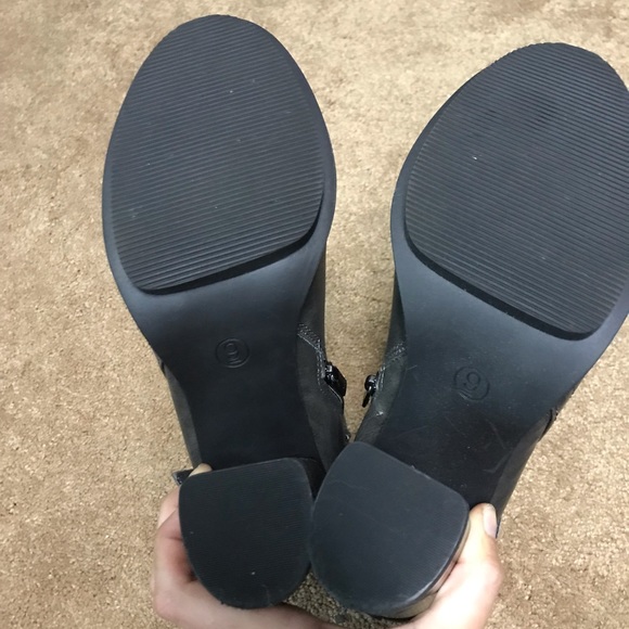 Ankle boots - Picture 3 of 6